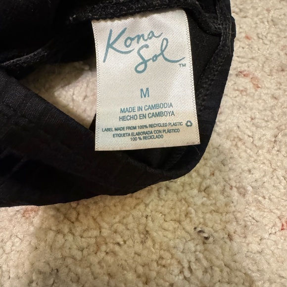 Kona Sol Swimsuit Top Black Size Medium - Picture 2 of 2